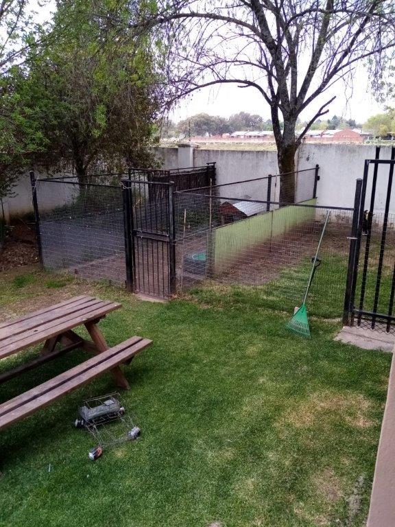 5 Bedroom Property for Sale in Ladybrand Free State